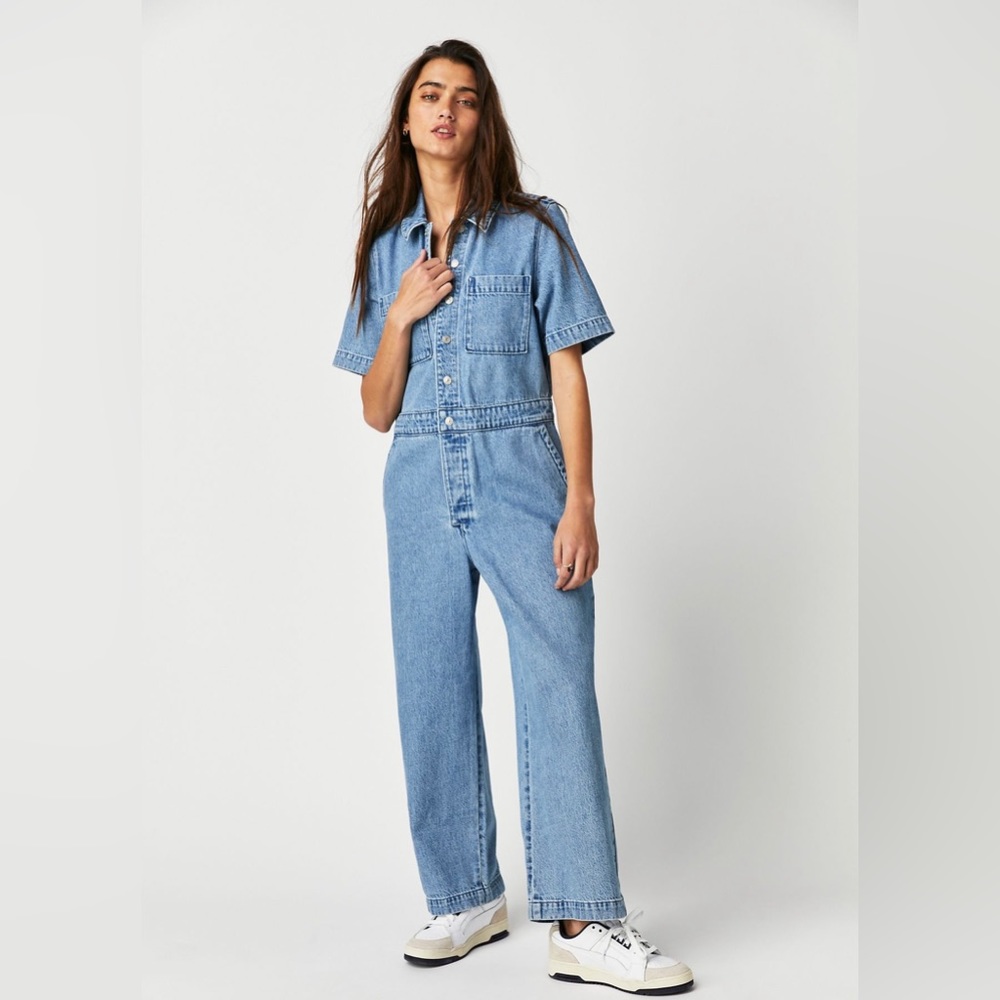 Women’s Levi’s Jumpsuit / Boilersuit Medium